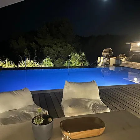 Somptueuse D'architecte Climatisee Avec Piscine Chauffee Villa
