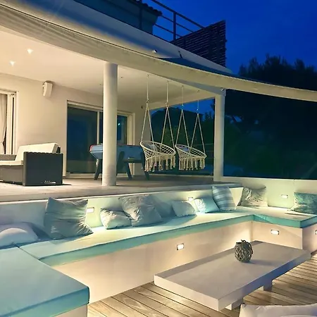 Villa Somptueuse D'architecte Climatisee Avec Piscine Chauffee *