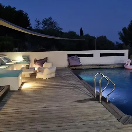 Somptueuse D'architecte Climatisee Avec Piscine Chauffee