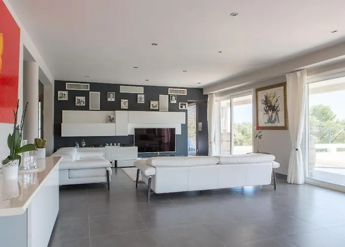 Willa Somptueuse D'architecte Climatisee Avec Piscine Chauffee Bandol