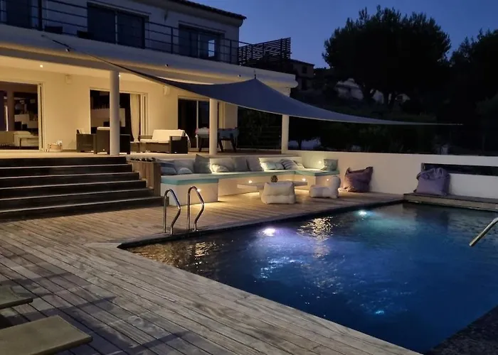 Somptueuse D'architecte Climatisee Avec Piscine Chauffee Willa Bandol