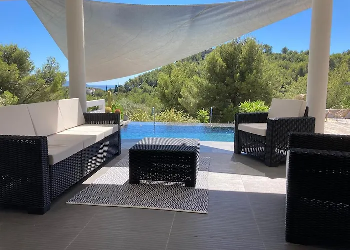 Somptueuse D'architecte Climatisee Avec Piscine Chauffee *
